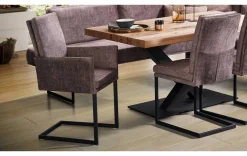 Freischwinger mit Armlehne