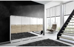 Klappe zu Schuhschrank