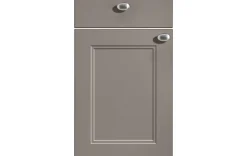 Klassische Inselküche