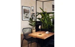 LED Akku-Tischleuchte coffeefarben