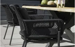 Moderner Armlehnenstuhl