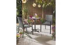 Moderner Bistrotisch