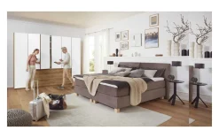 Moderner Drehtürenschrank