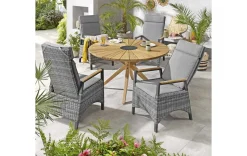 Moderner Gartentisch