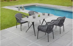 Moderner Gartentisch