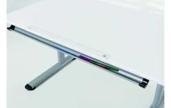 Moderner Schreibtisch