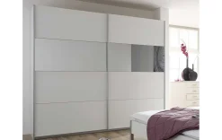 Moderner Schwebetürschrank